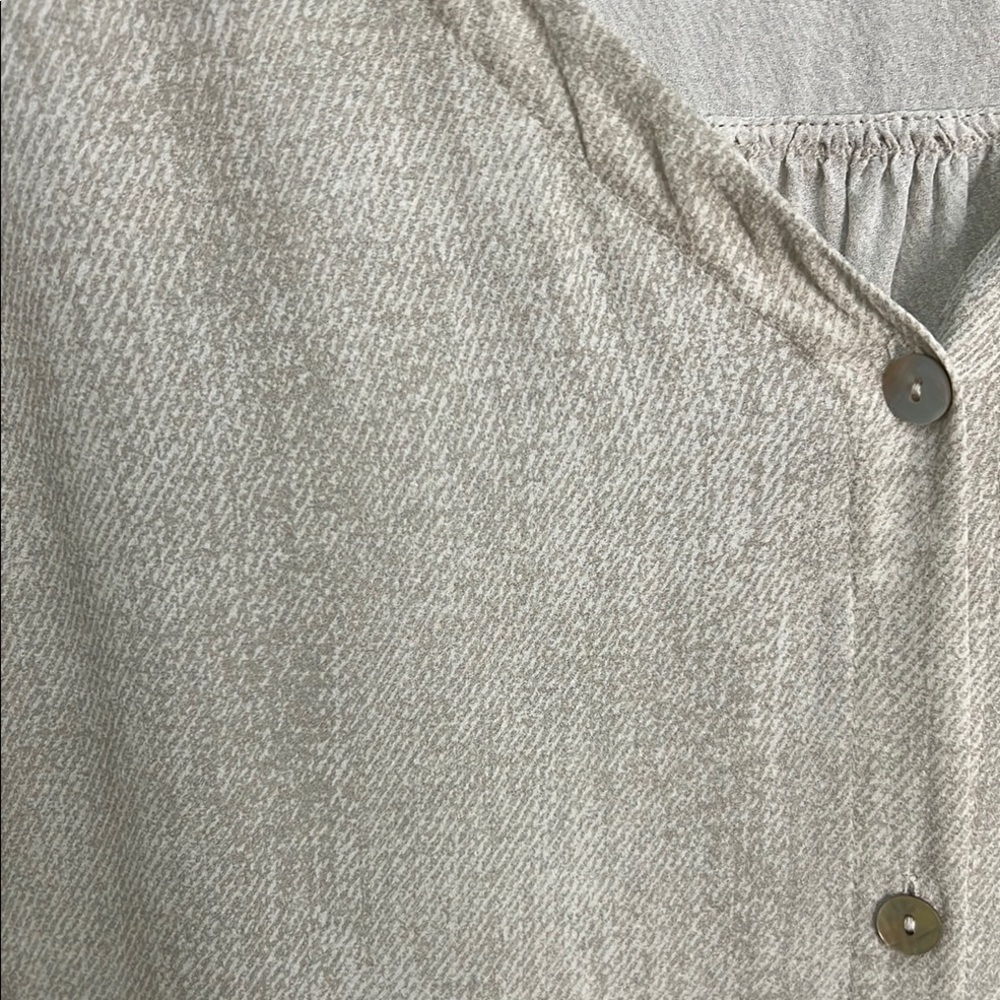 Eileen Fisher 100% Silk Sleeveless Button TankTop Hazy Printed Crepe Bone Blouse - Picture 3 of 11